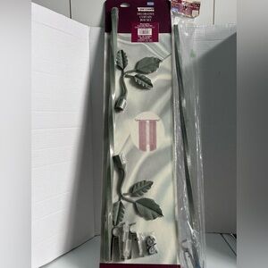 Traditions Decorative Curtain twisted Rod Set with Ivy Leaves finials